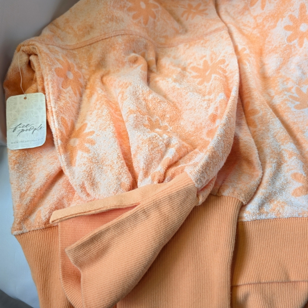 Free People Steal My Sunshine Pullover Terry Cloth Blend Orange White Large NWT - Picture 5 of 13